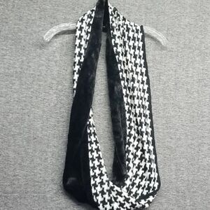 Infinity Scarf Collection18 Faux Fur/Knit Houndstooth Design New With Tags